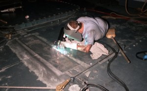 USN cruiser superstructure cracking to cost $270m